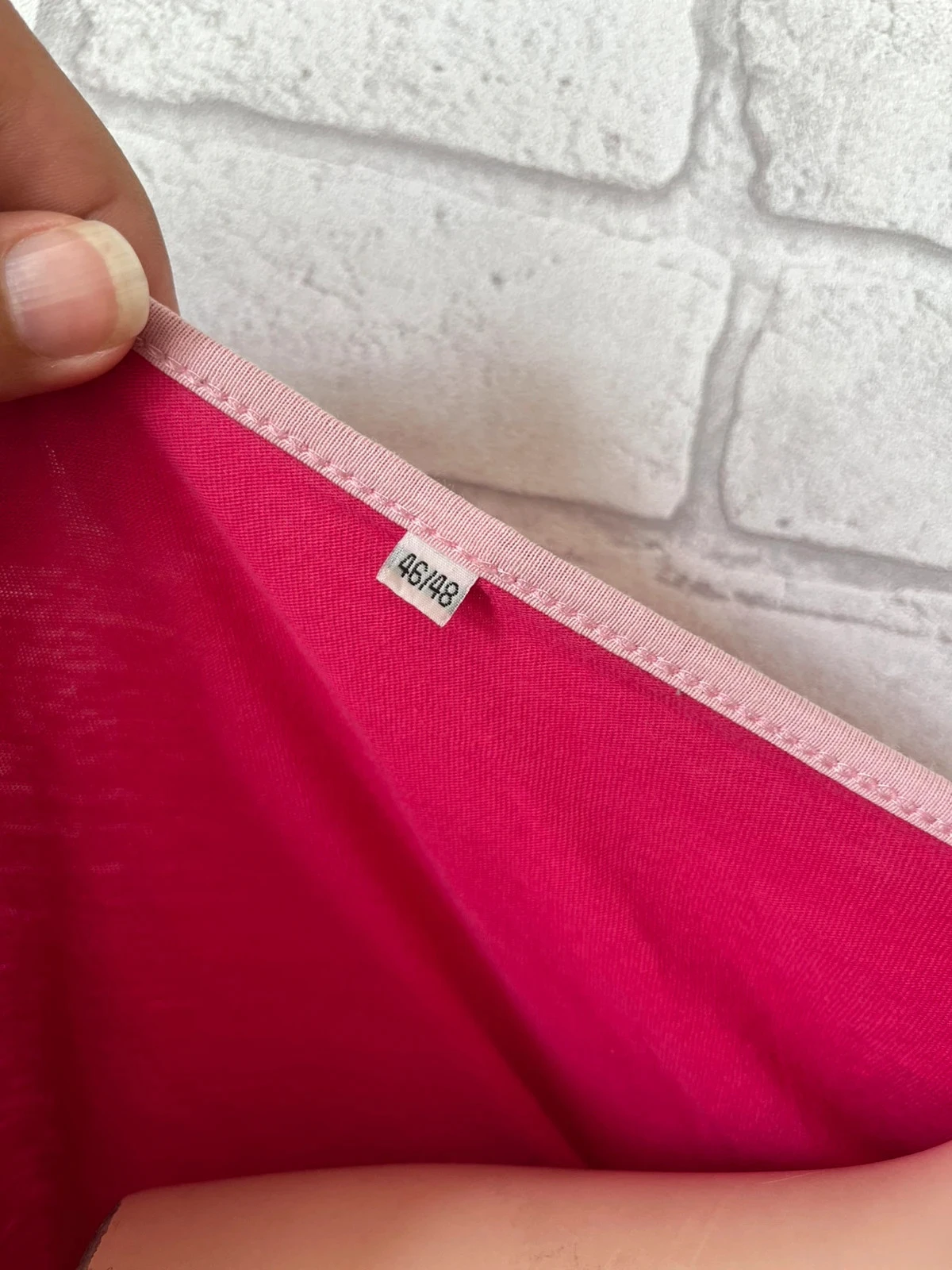 Camisola Rosa Fúcsia com Estampa de Xícaras de Café Tamanho 42 – photo 2